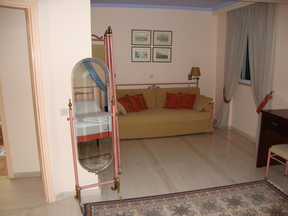 نيدري Captain Stavros Hotel المظهر الخارجي الصورة