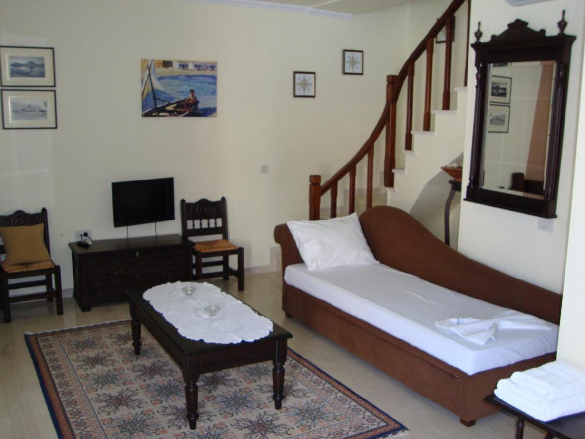 نيدري Captain Stavros Hotel المظهر الخارجي الصورة