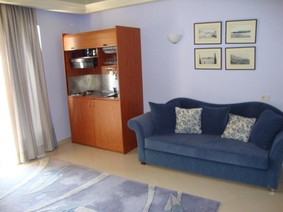 نيدري Captain Stavros Hotel المظهر الخارجي الصورة